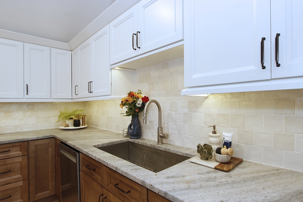 22 Maple Street Wareham, MA 02532 - Photo 12 of 40