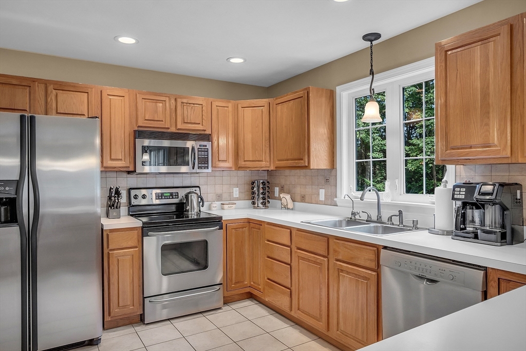 41 Campbell Street Rutland, MA 01543 - Photo 17 of 36 Gallery Image 17
