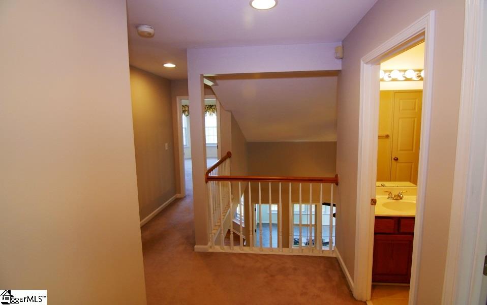 3 Bentley Way Greer, SC 29650 - Photo 23 of 32 Upstairs Hall