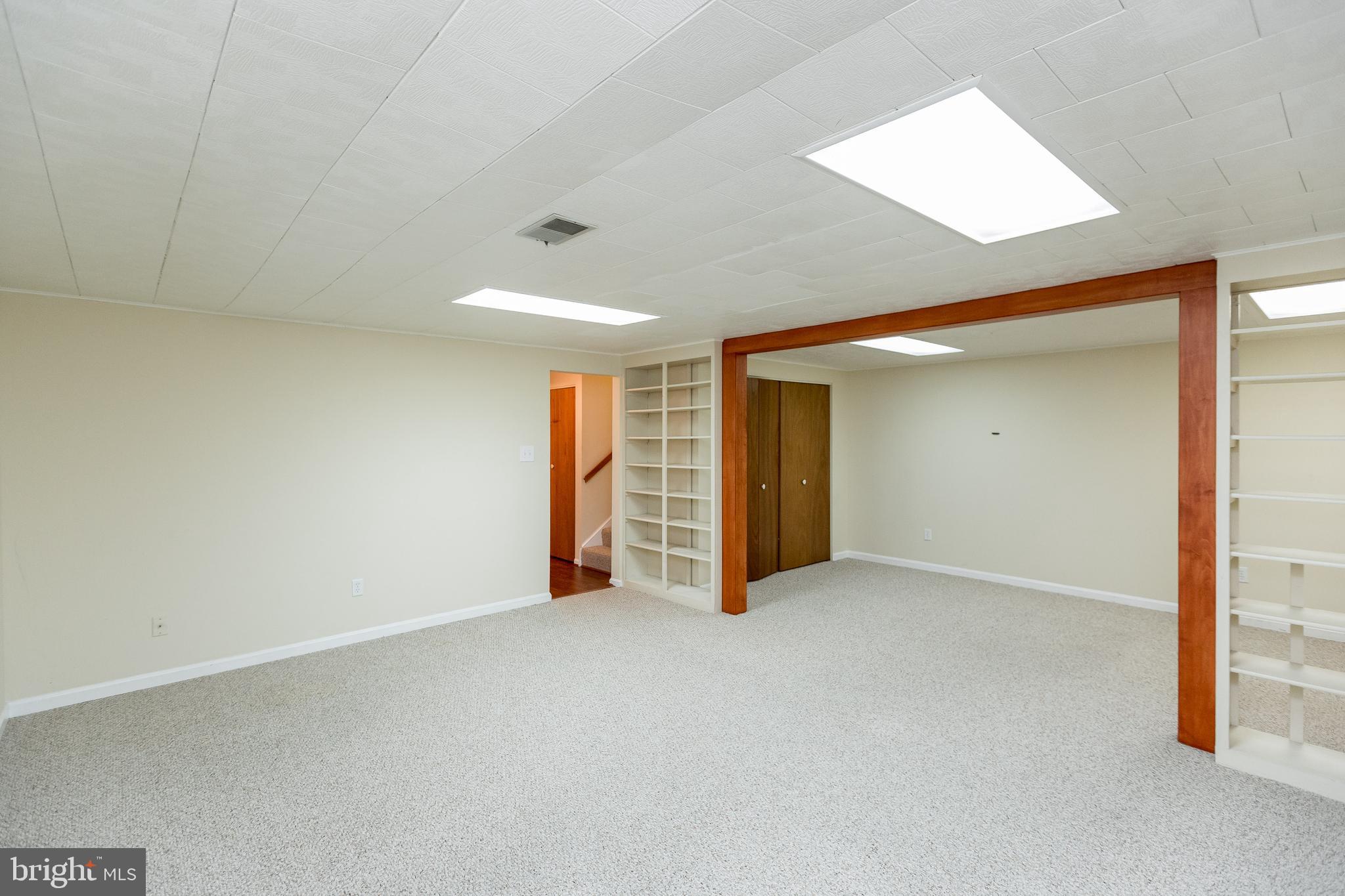 5806 Canvasback Road Burke, VA 22015 - Photo 32 of 43 Built-ins for smart storage and space division