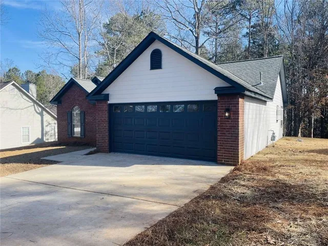 $249,000 | 11120 Tara Glynn Drive, Hampton, GA 30228