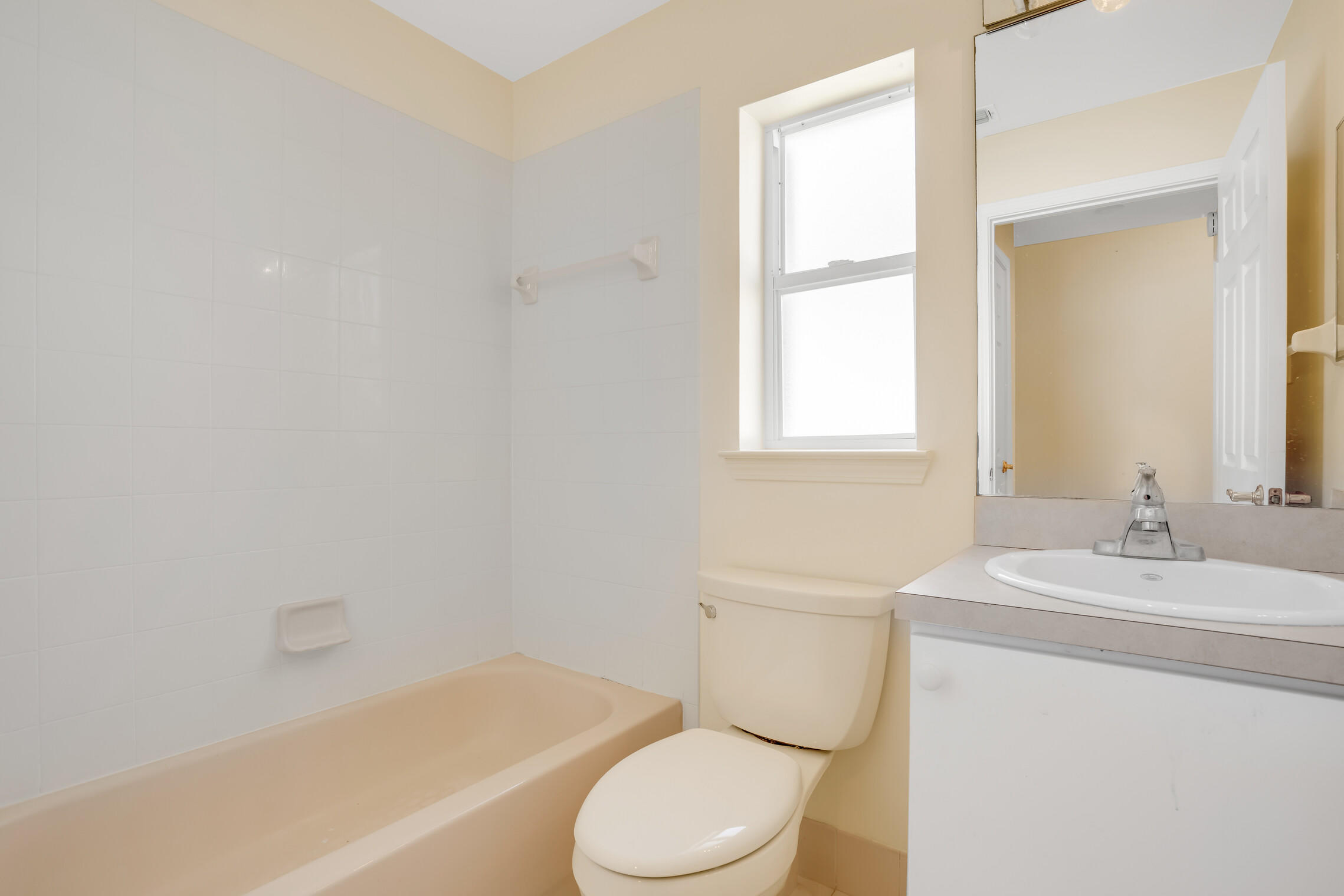 1843 Shadow Creek Road Greenacres, FL 33413 - Photo 17 of 28 2nd bath