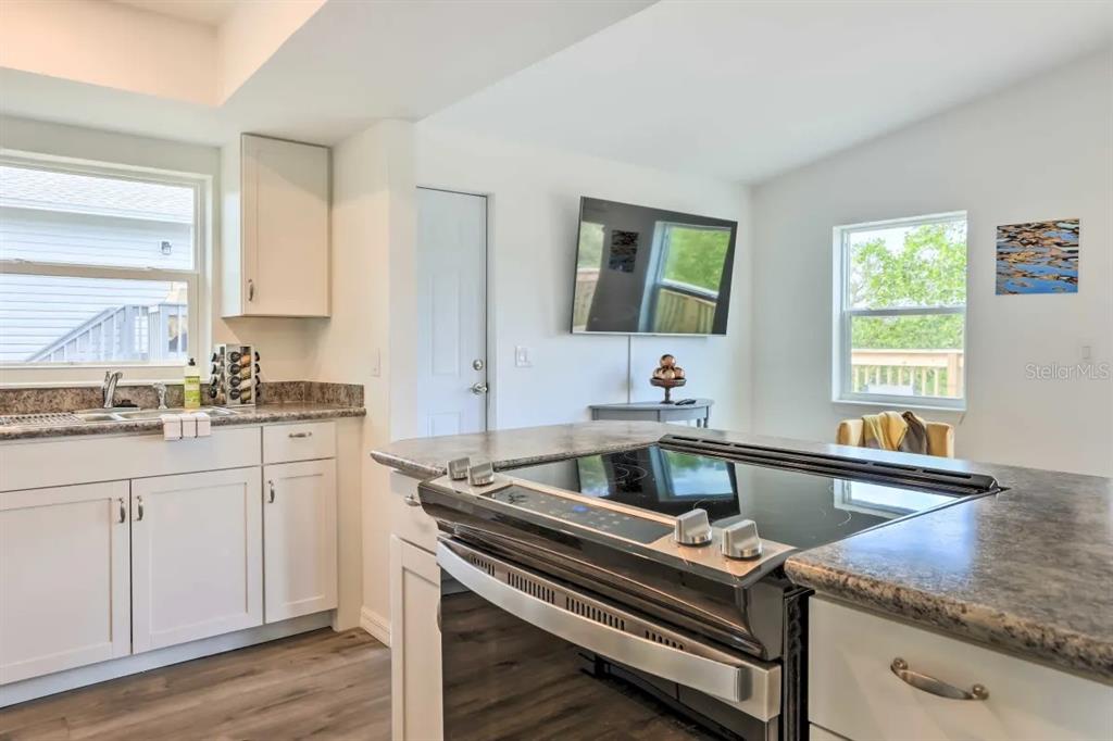 3303 West Shell Point Road, Unit A Ruskin, FL 33570 - Photo 12 of 22