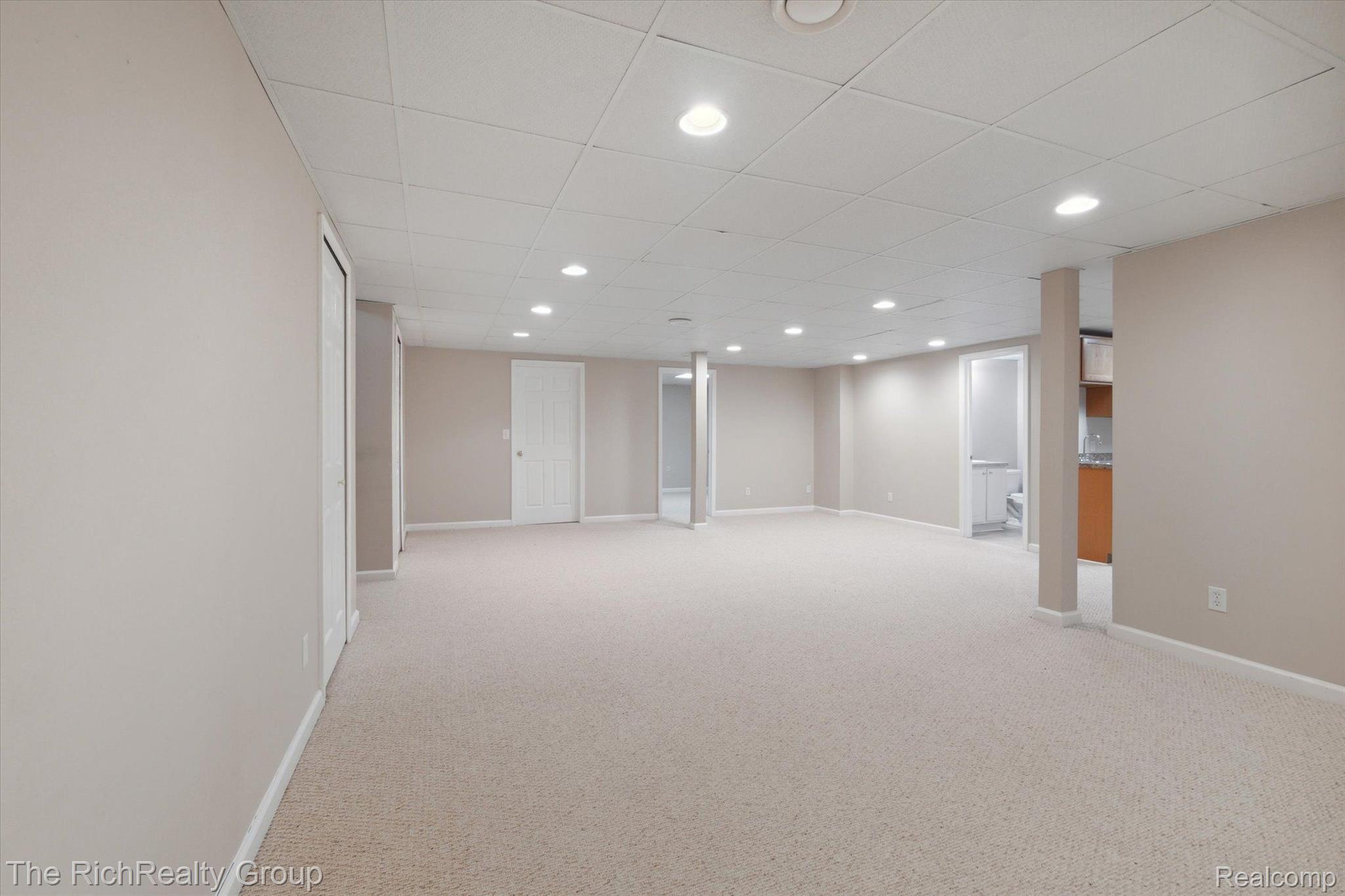 2578 Brilliance Rochester, MI 48309 - Photo 38 of 54 Gallery Image 38