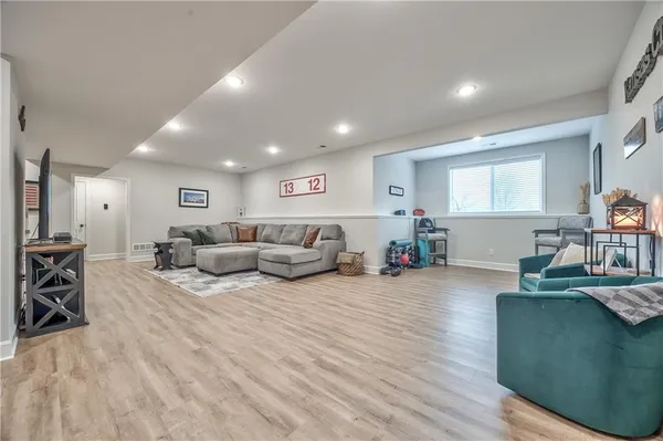 $579,000 | 1684 163rd Street, Basehor, KS 66007