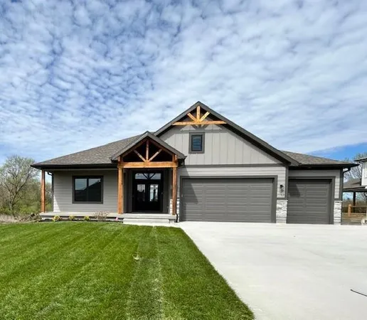 $579,000 | 1684 163rd Street, Basehor, KS 66007