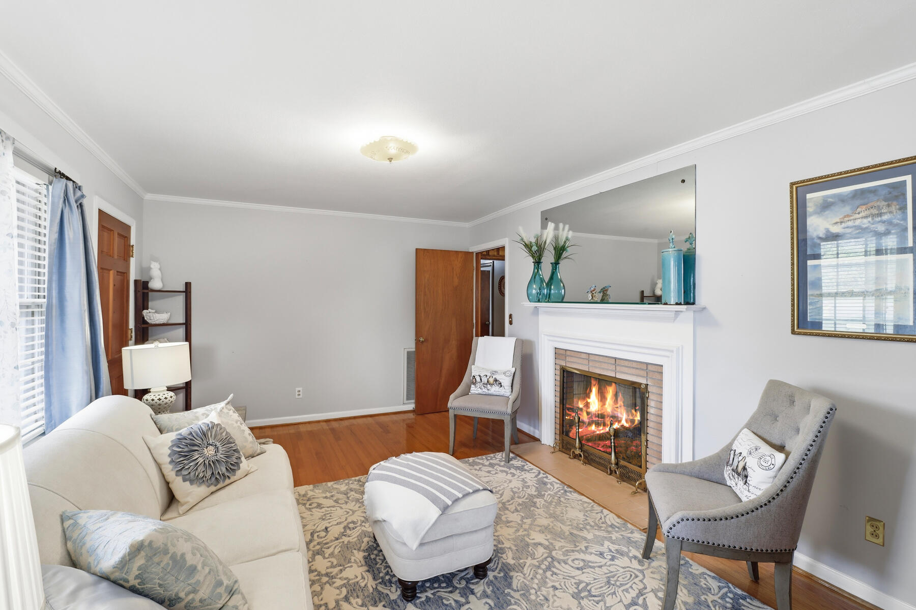 319 East Hampton Street Elloree, SC 29047 - Photo 8 of 34