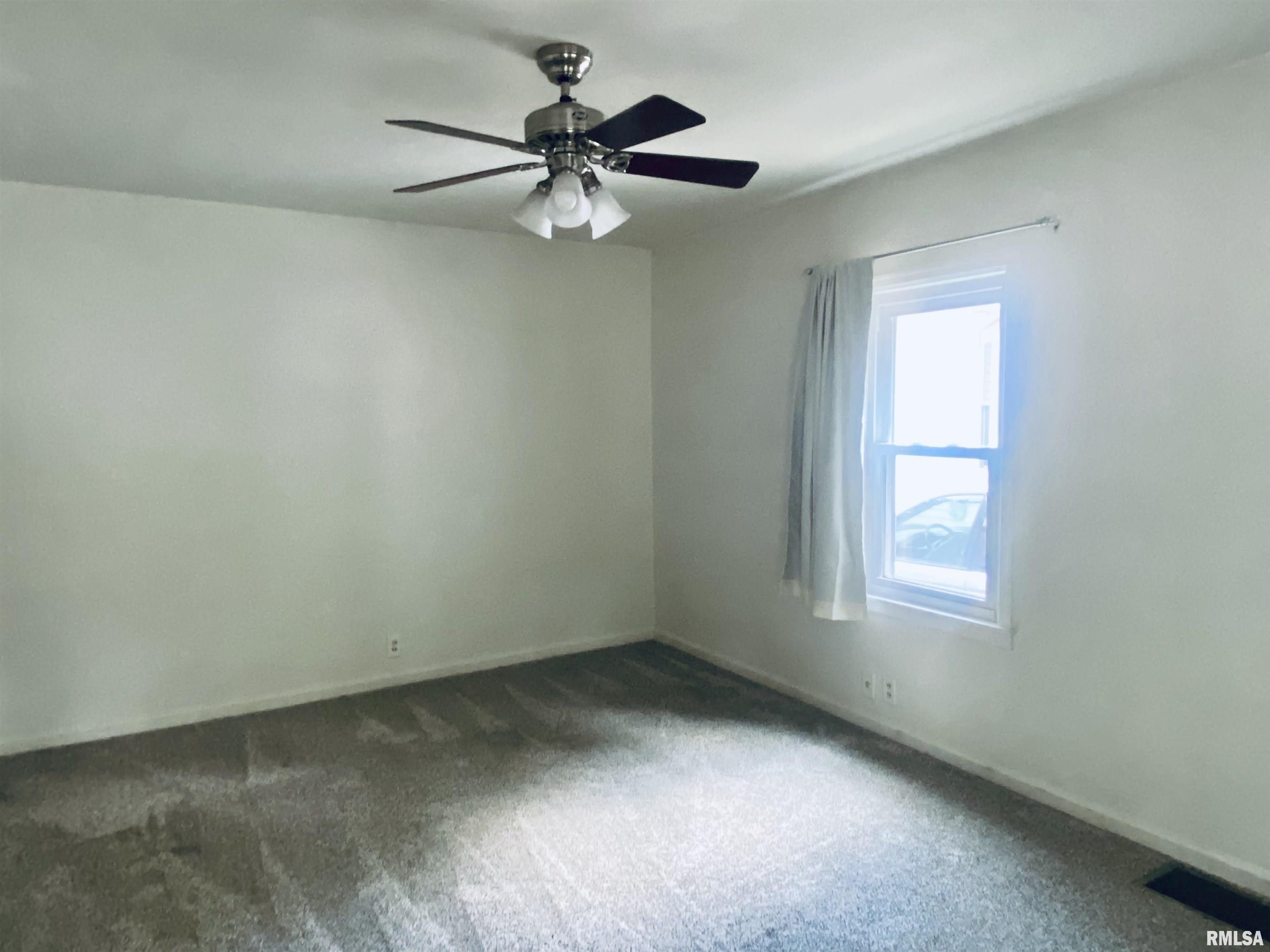1617 South Walnut Street Springfield, IL 62704 - Photo 4 of 19