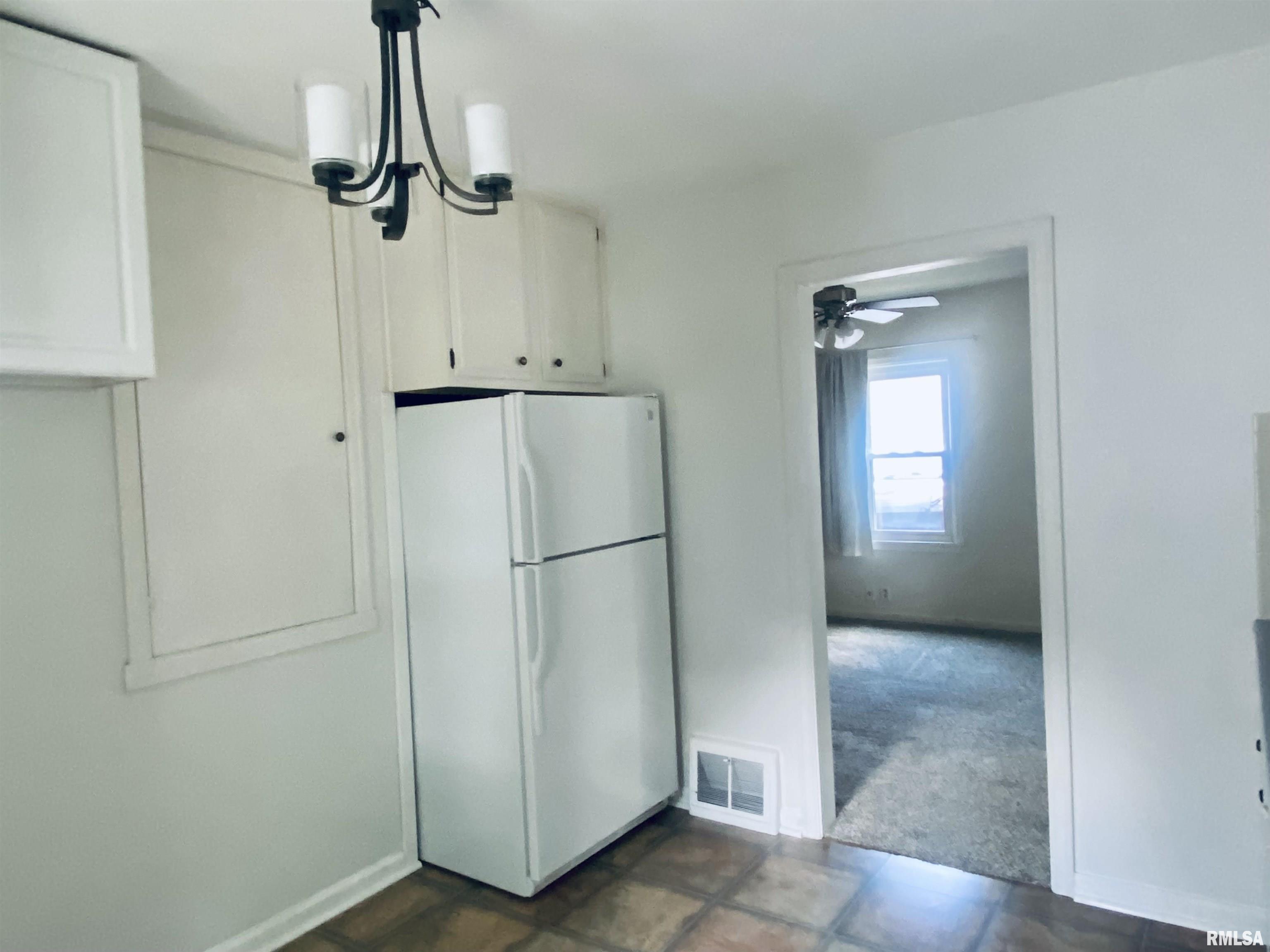 1617 South Walnut Street Springfield, IL 62704 - Photo 8 of 19