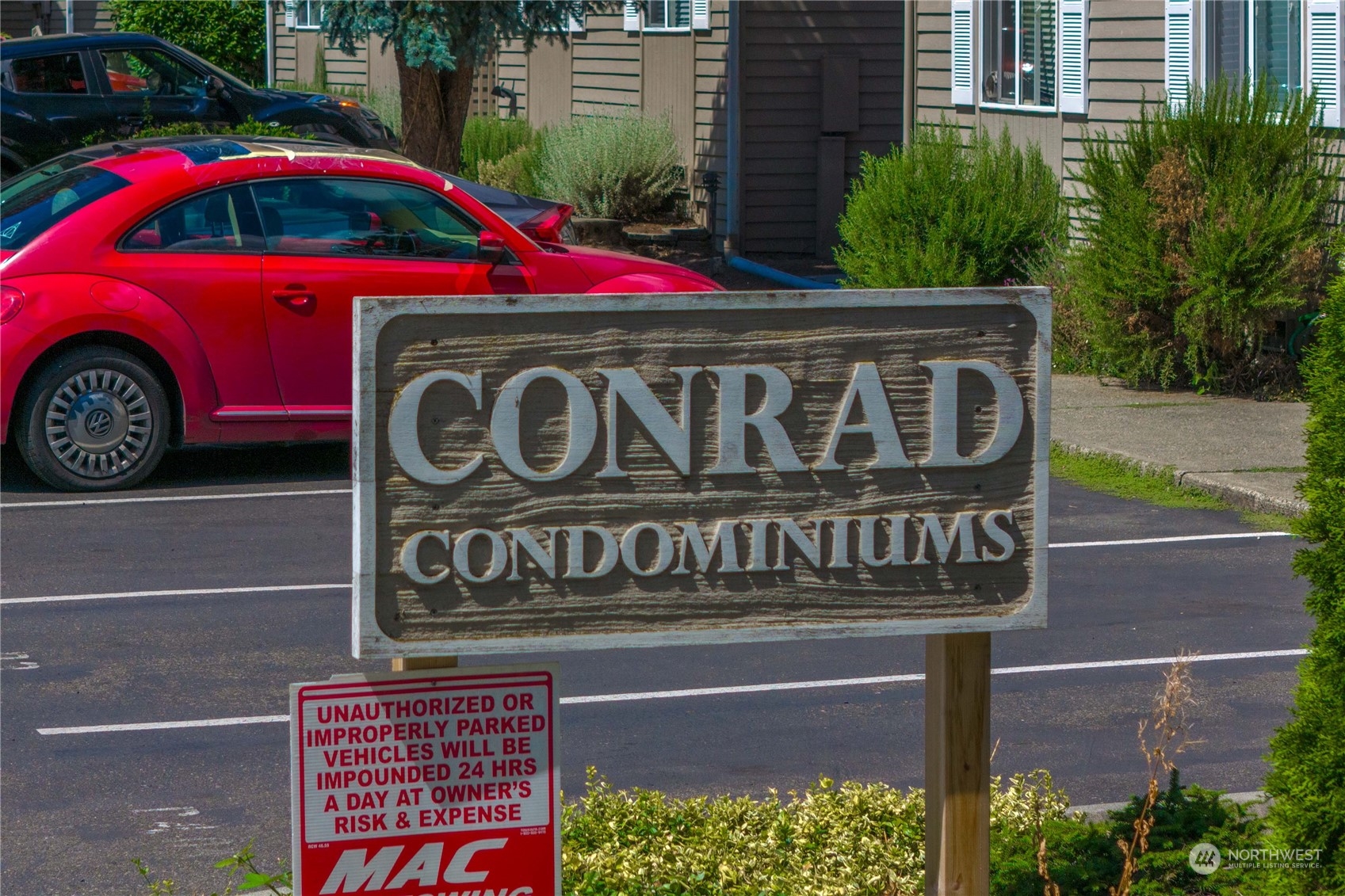 11727 93rd Avenue Northeast Kirkland, WA 98034 - Photo 2 of 36