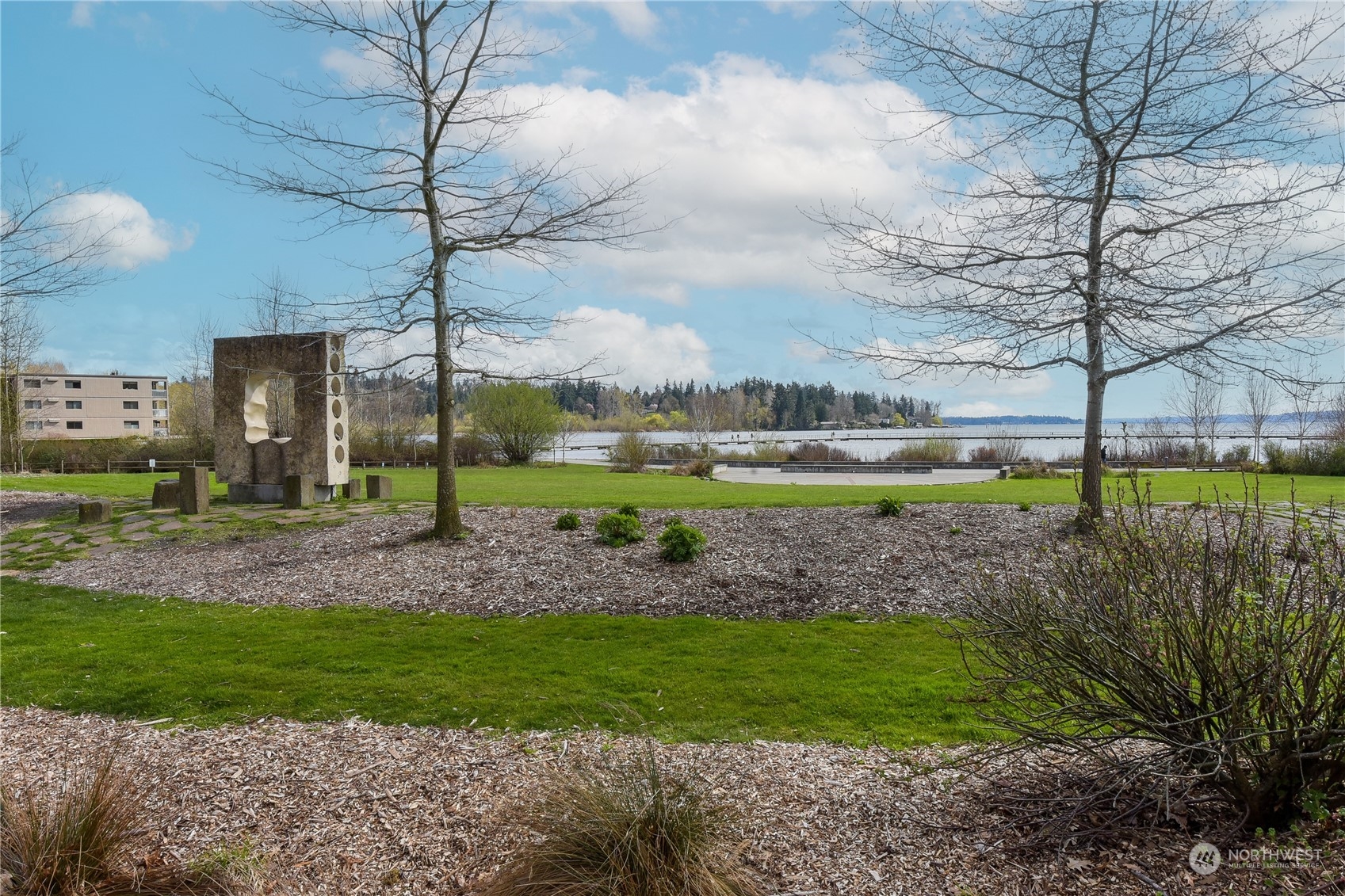 11727 93rd Avenue Northeast Kirkland, WA 98034 - Photo 24 of 36