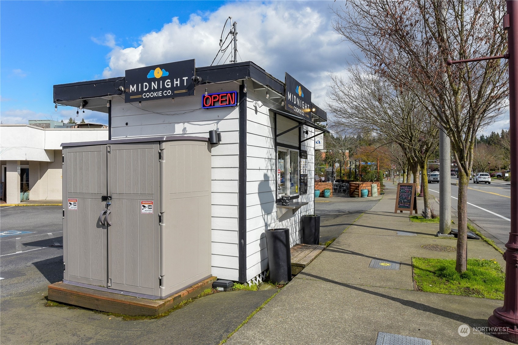 11727 93rd Avenue Northeast Kirkland, WA 98034 - Photo 29 of 36