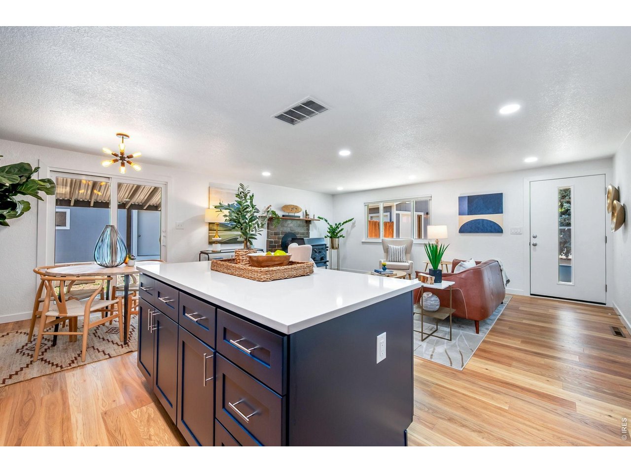 954 Martin Road Longmont, CO 80504 - Photo 4 of 27 Gallery Image 4