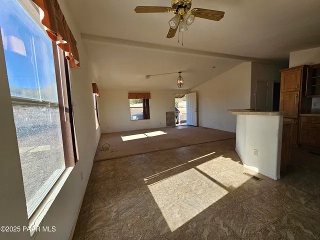 $225,000 | 54125 Mariposa Lane, Seligman, AZ 86337