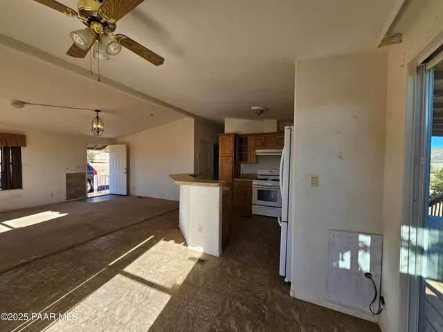 $225,000 | 54125 Mariposa Lane, Seligman, AZ 86337