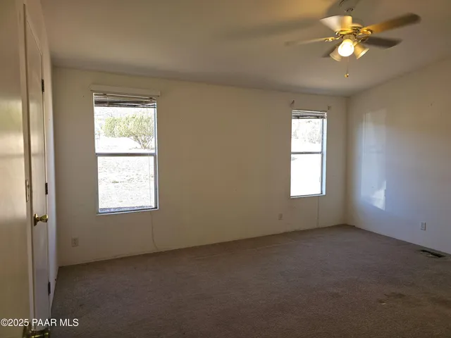 $225,000 | 54125 Mariposa Lane, Seligman, AZ 86337