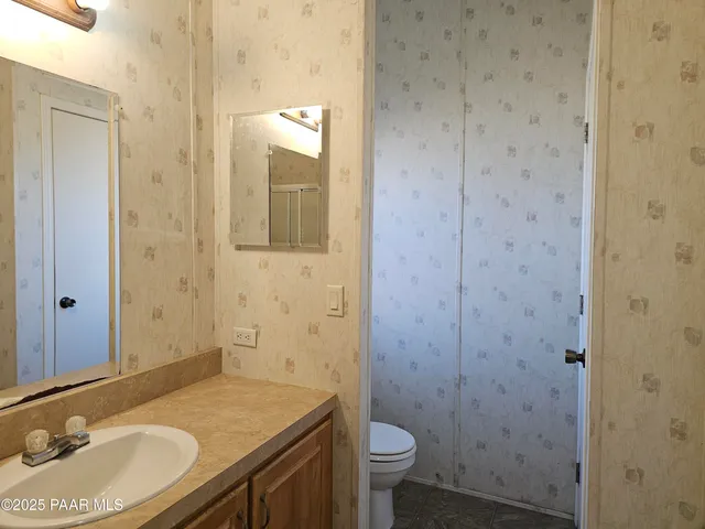 $225,000 | 54125 Mariposa Lane, Seligman, AZ 86337