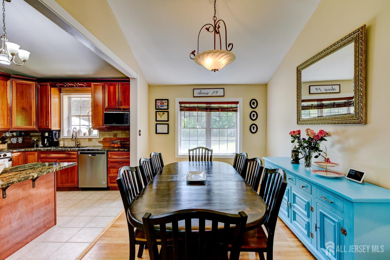 17 Sand Road Milltown, NJ 08850 - Photo 12 of 36