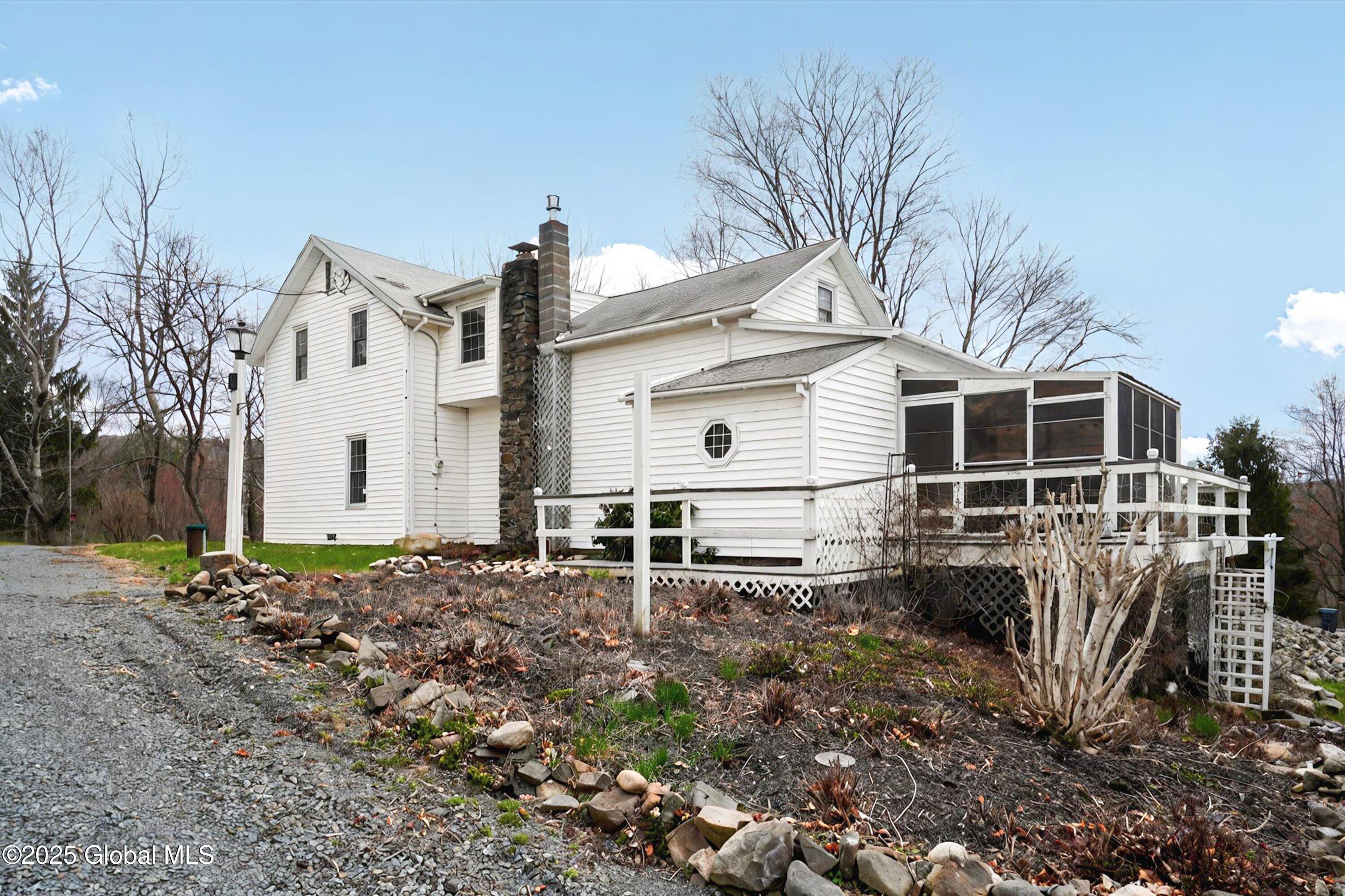 18-91 Vosburgh Rd-18