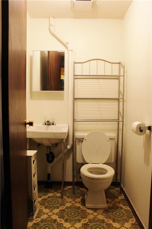 451 Rainey Road Eighty Four, PA 15330 - Photo 19 of 25 Gallery Image 19