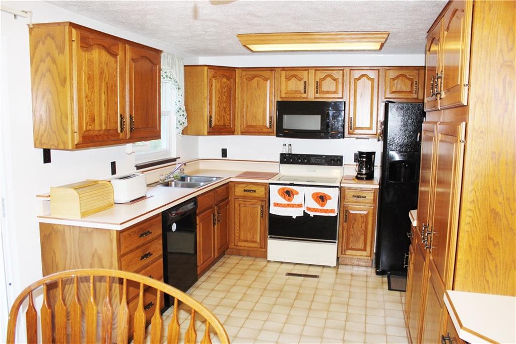 451 Rainey Road Eighty Four, PA 15330 - Photo 8 of 25 Gallery Image 8