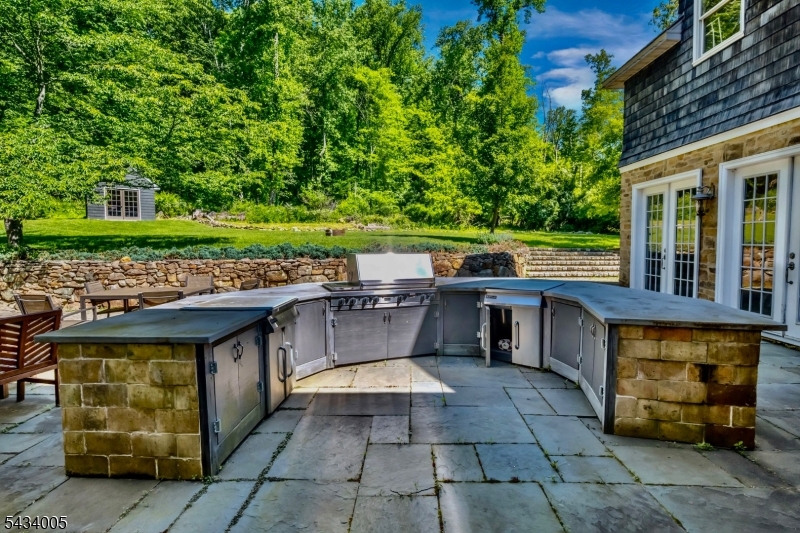 3 Laurel Lane Chester, NJ 07930 - Photo 10 of 50