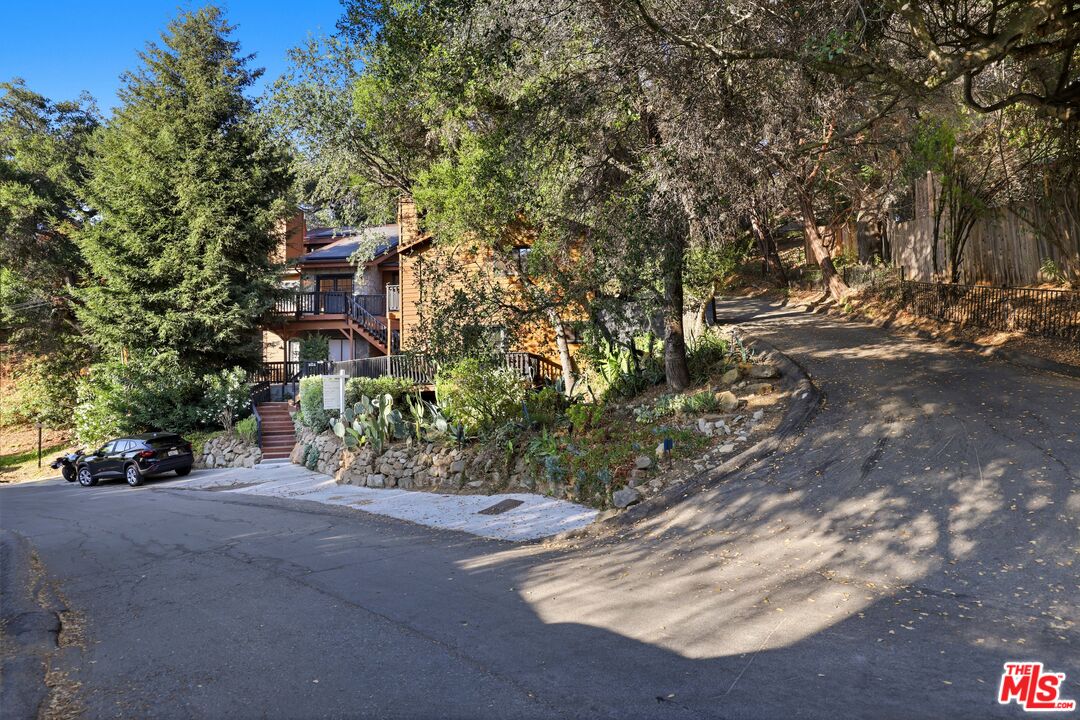 178 Muerdago Road Topanga, CA 90290 - Photo 69 of 75 Gallery Image 69