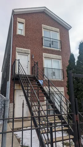 $1,700 | 1259 South Kolin Avenue, Unit 2, Chicago, IL 60623