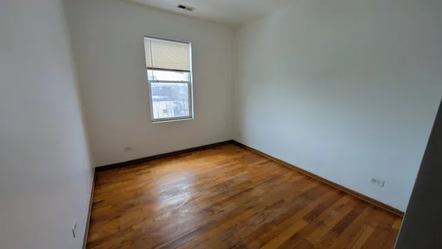 $1,700 | 1259 South Kolin Avenue, Unit 2, Chicago, IL 60623