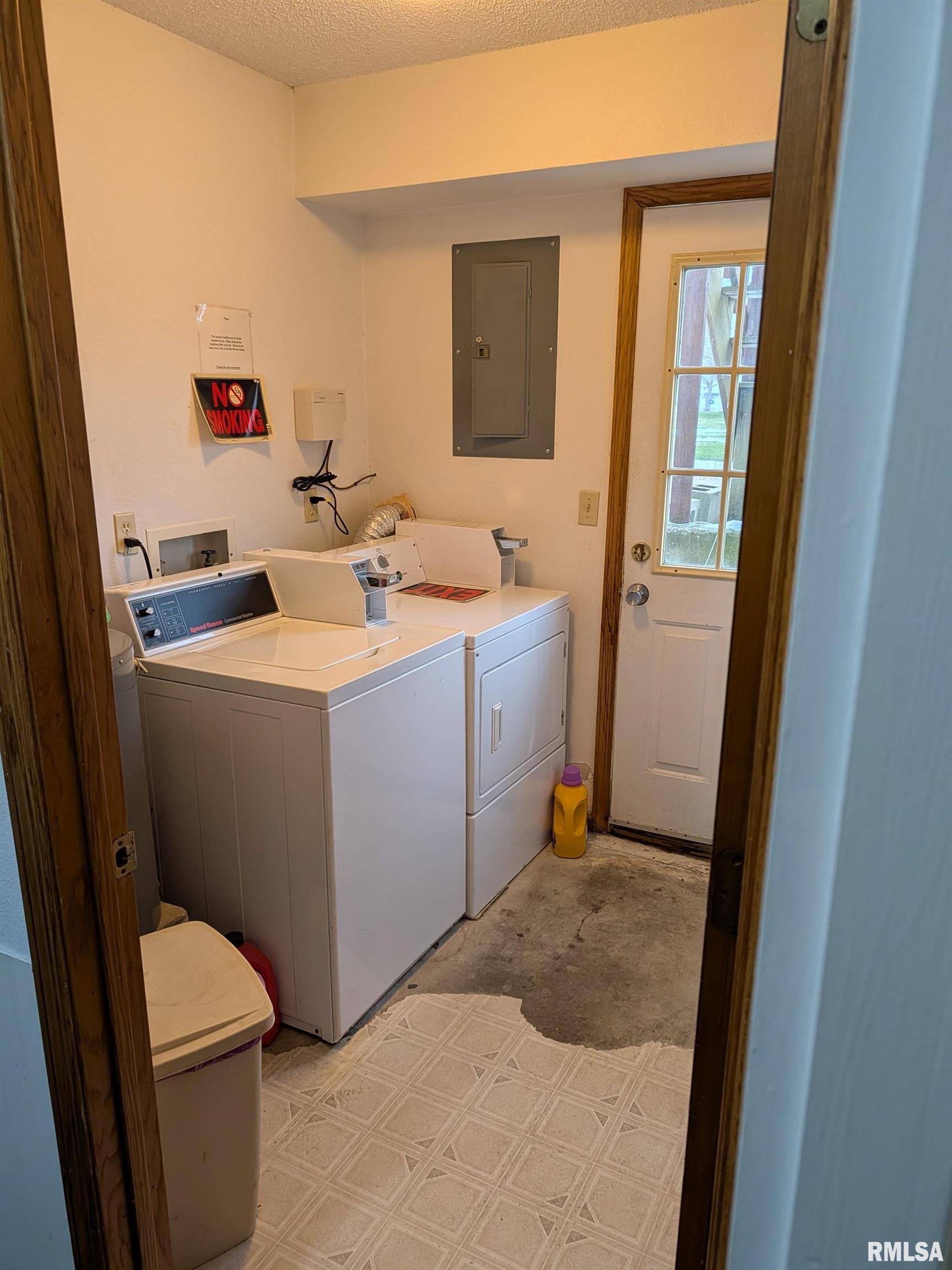 223 South F Street La Harpe, IL 61450 - Photo 9 of 10