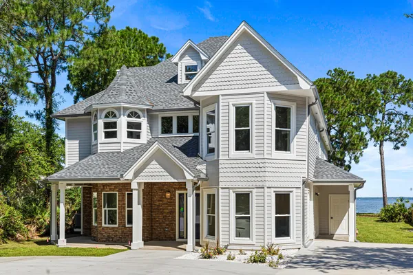 $3,790,000 | 609 Calhoun Avenue, Destin, FL 32541