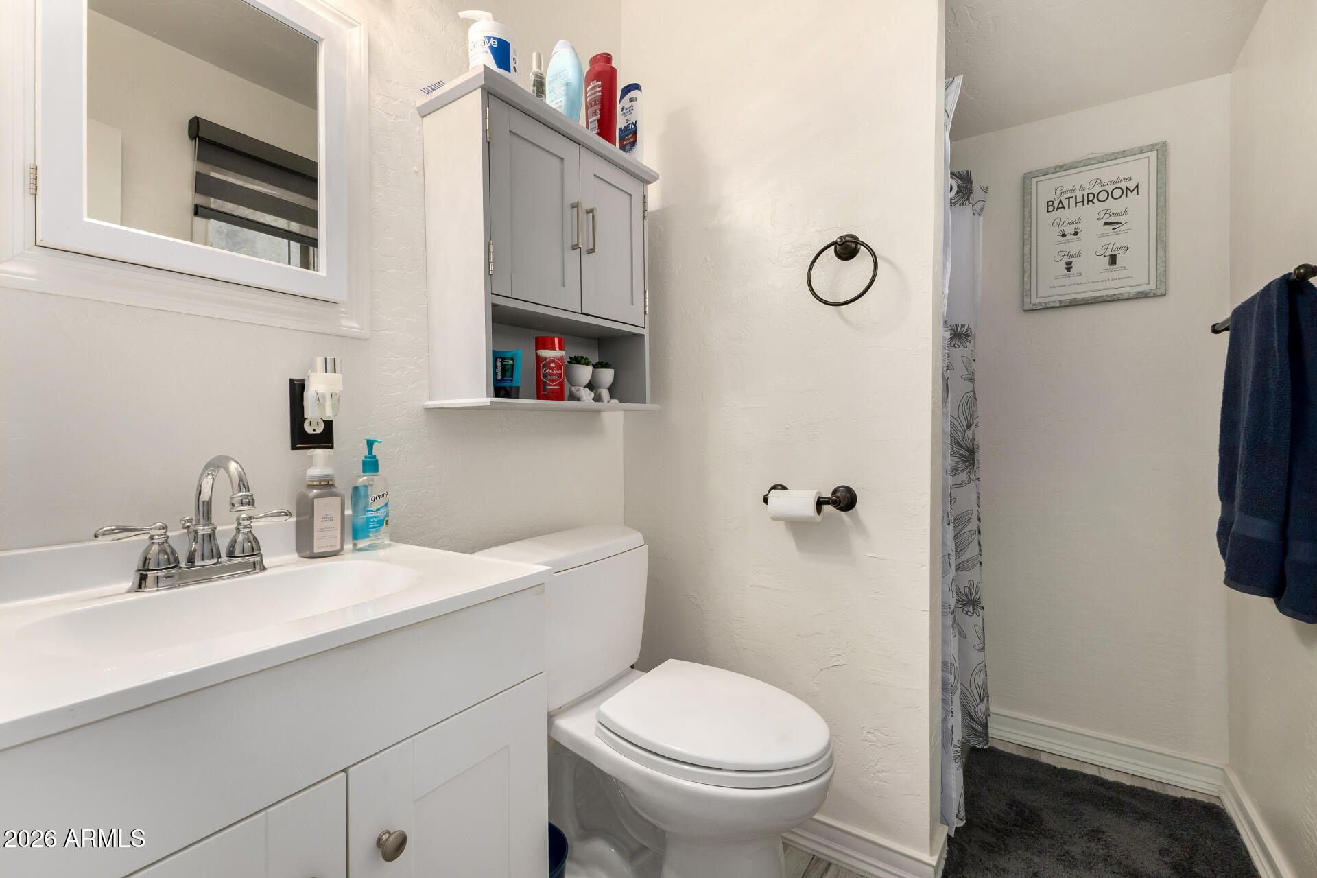 3117 West Bethany Home Road Phoenix, AZ 85017 - Photo 9 of 17 Master Bath