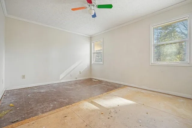 $350,000 | 4646 West Lakeshore Drive, Acworth, GA 30101