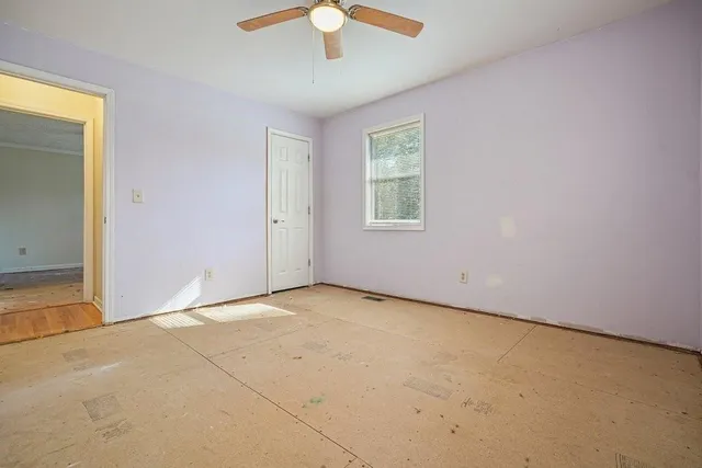 $350,000 | 4646 West Lakeshore Drive, Acworth, GA 30101