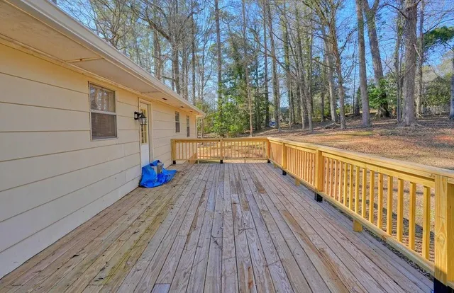 $350,000 | 4646 West Lakeshore Drive, Acworth, GA 30101