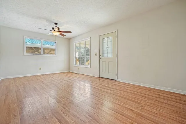 $350,000 | 4646 West Lakeshore Drive, Acworth, GA 30101