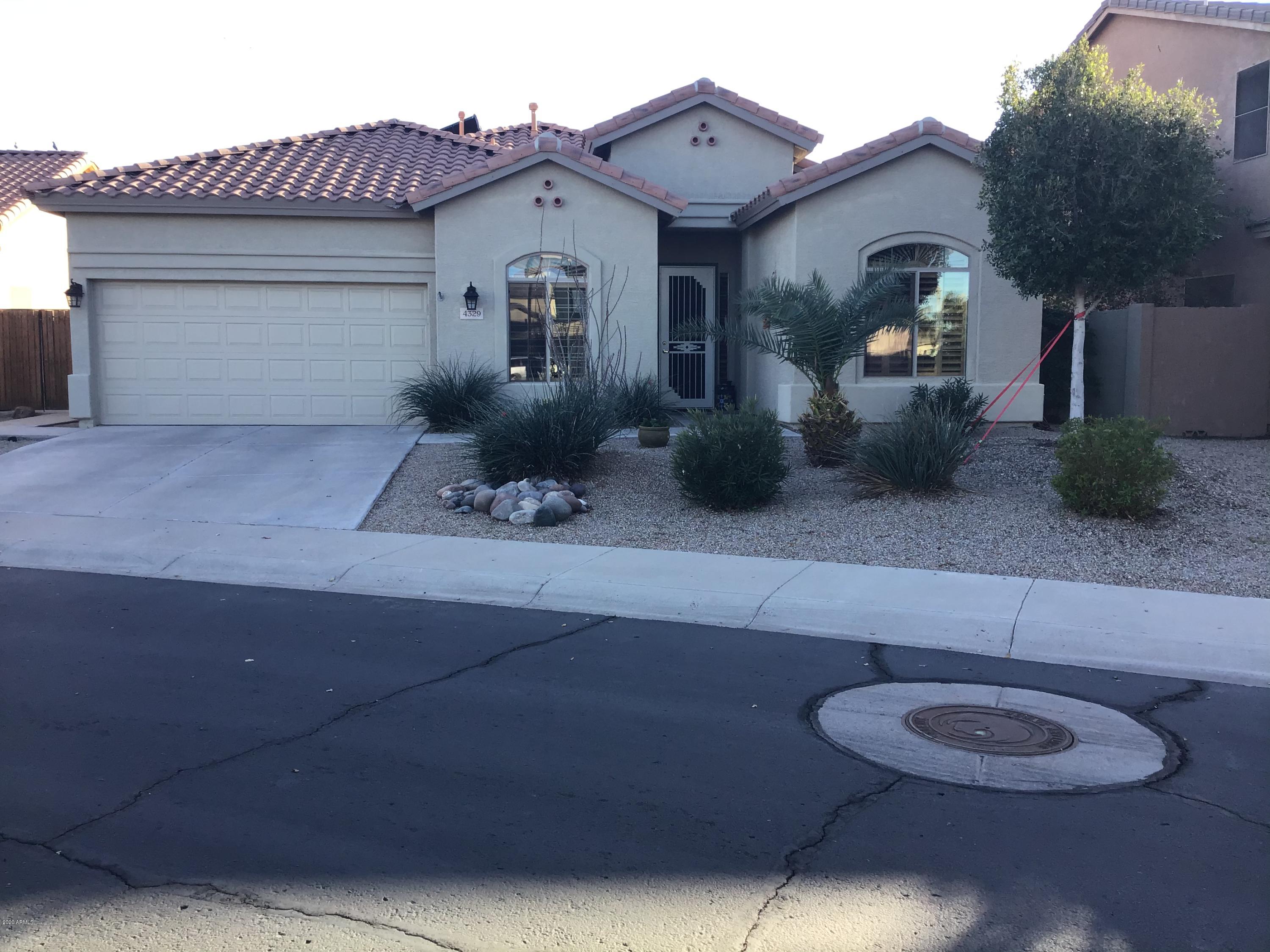 4329 West Summerside Road Laveen, AZ 85339 - Photo 7 of 45 Front of home