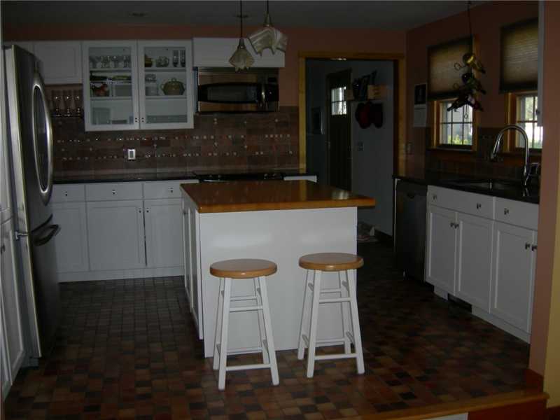 217 Plain Road North Kingstown, RI 02852 - Photo 3 of 16 Kitchen.