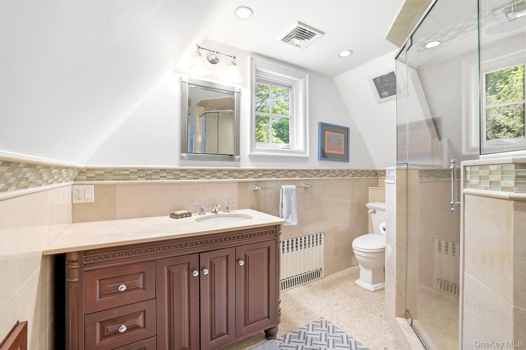 14 Overhill Road New Rochelle, NY 10804 - Photo 28 of 54