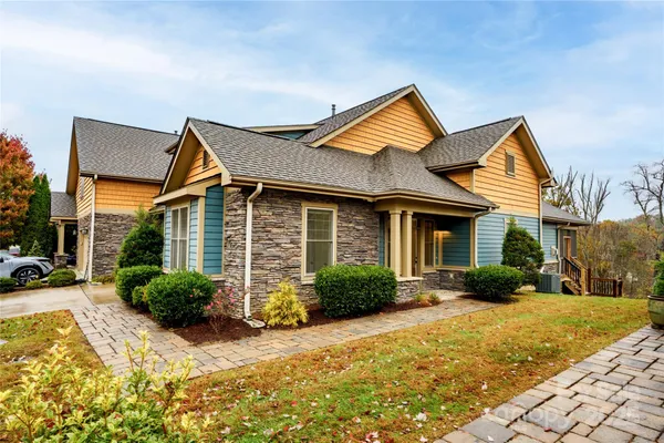 $639,000 | 22 Craftsman View Drive, Asheville, NC 28804