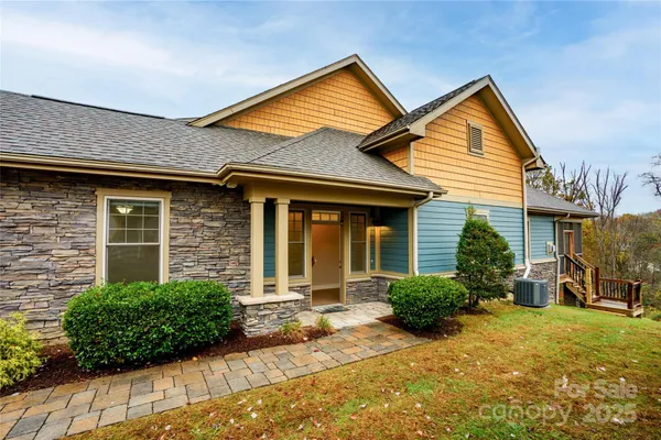$639,000 | 22 Craftsman View Drive, Asheville, NC 28804
