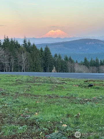 $250,000 | 216 Suncrest Drive, Castle Rock, WA 98611