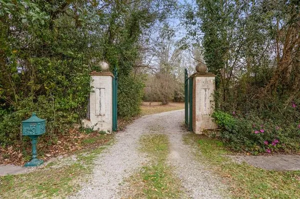 $4,995,000 | 416 South America Street, Covington, LA 70433