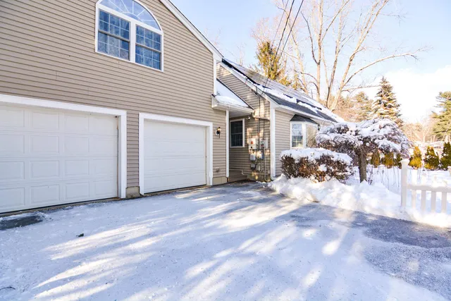 $649,900 | 14 Millbrook Drive, Nashua, NH 03062