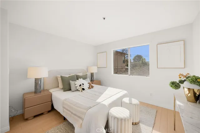 $680,000 | 335 South Sierra Madre Boulevard, Unit 104, Pasadena, CA 91107