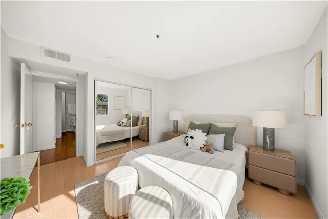 $680,000 | 335 South Sierra Madre Boulevard, Unit 104, Pasadena, CA 91107