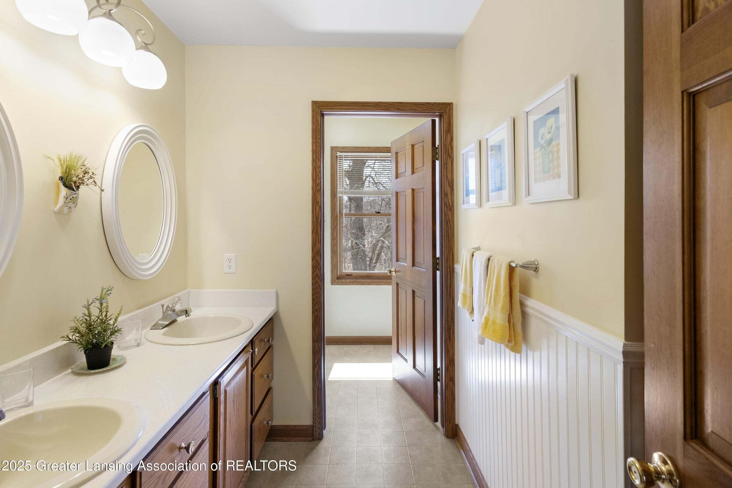 11781 West Herbison Road Eagle, MI 48822 - Photo 26 of 50 20250603131801835241000000-o