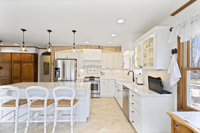 $700,000 | 11781 West Herbison Road, Eagle, MI 48822