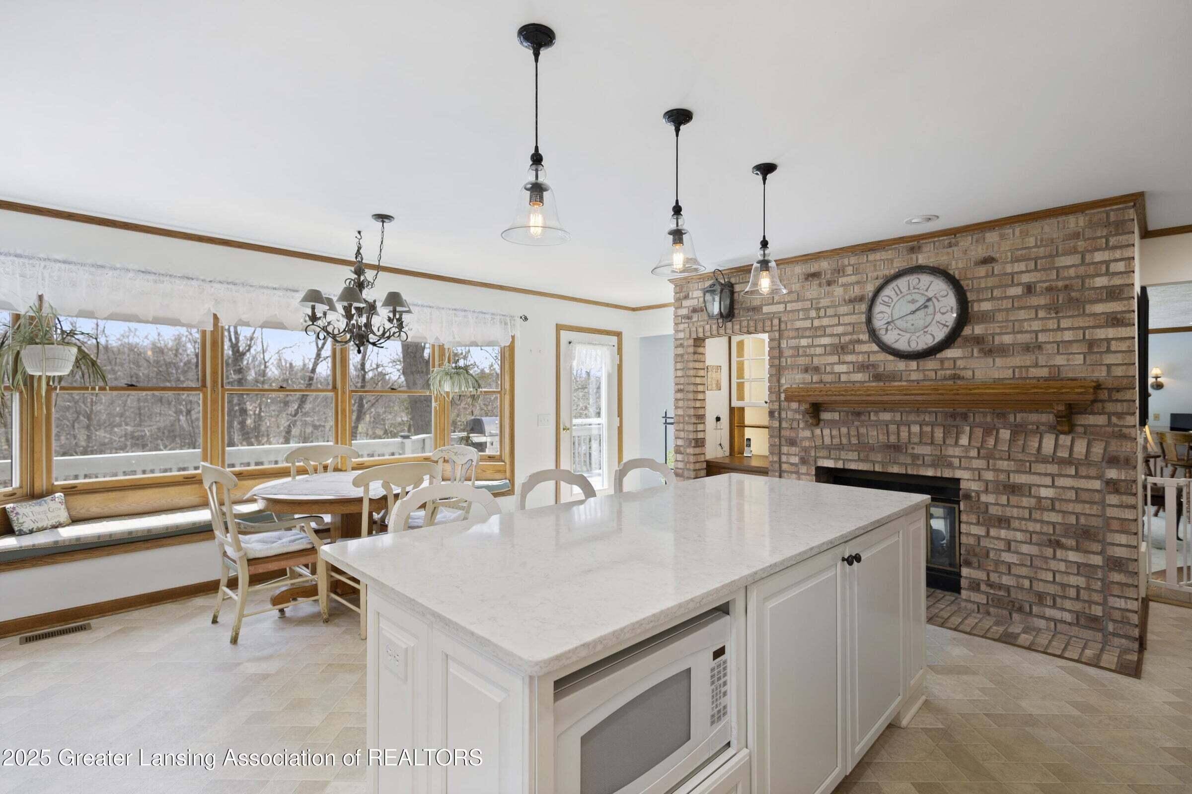 11781 West Herbison Road Eagle, MI 48822 - Photo 4 of 50 20250603131838790909000000-o