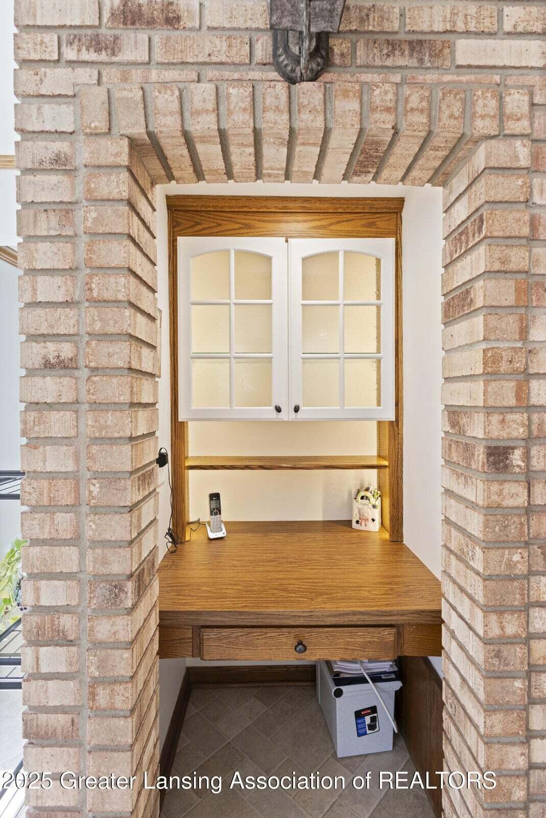 11781 West Herbison Road Eagle, MI 48822 - Photo 8 of 50 20250603131831399146000000-o